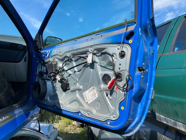 bontott FIAT STILO Jobb első Ajtó (Üres lemez)