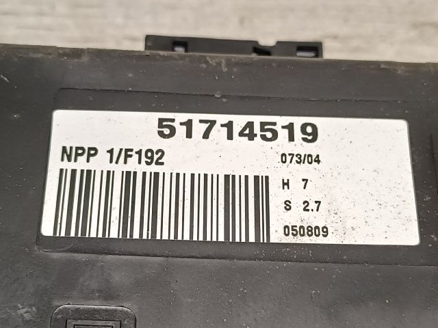 bontott FIAT STILO Jobb első Ajtó Vezérlőegység