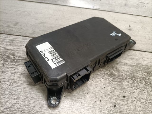 bontott FIAT STILO Jobb első Ajtó Vezérlőegység