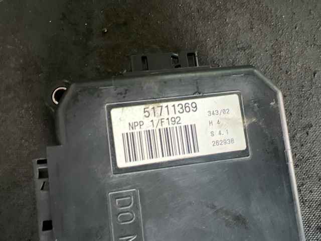 bontott FIAT STILO Jobb első Ajtó Vezérlőegység