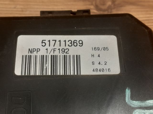 bontott FIAT STILO Jobb első Ajtó Vezérlőegység