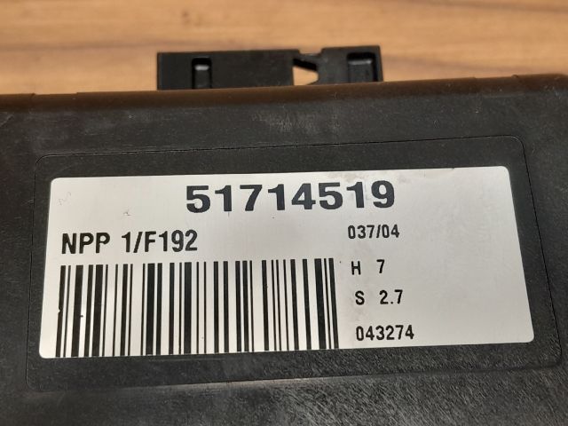 bontott FIAT STILO Jobb első Ajtó Vezérlőegység