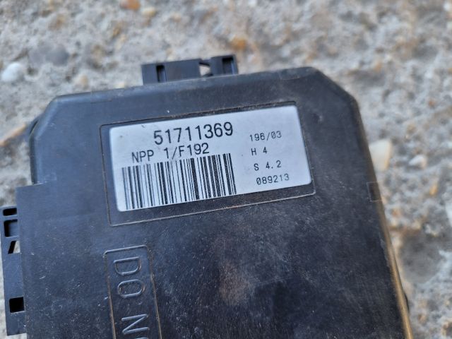 bontott FIAT STILO Jobb első Ajtó Vezérlőegység