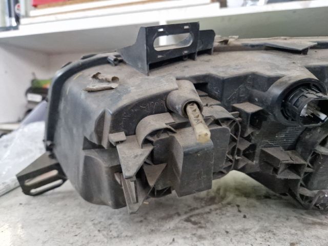 bontott FIAT STILO Jobb Fényszóró