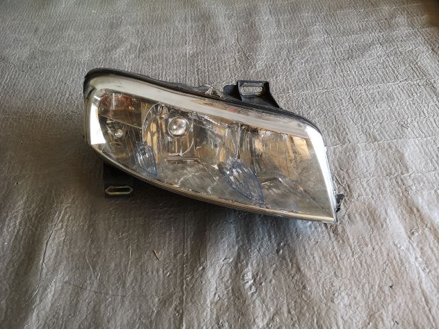 bontott FIAT STILO Jobb Fényszóró