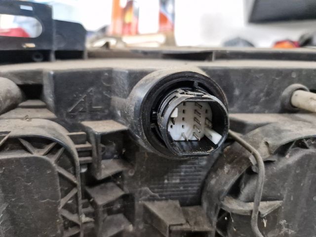 bontott FIAT STILO Jobb Fényszóró