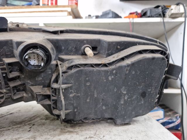 bontott FIAT STILO Jobb Fényszóró