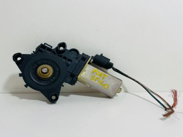 bontott FIAT STILO Jobb hátsó Ablakemelő Motor