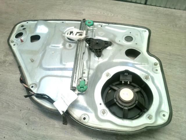 bontott FIAT STILO Jobb hátsó Ablakemelő Szerkezet (Mechanikus)