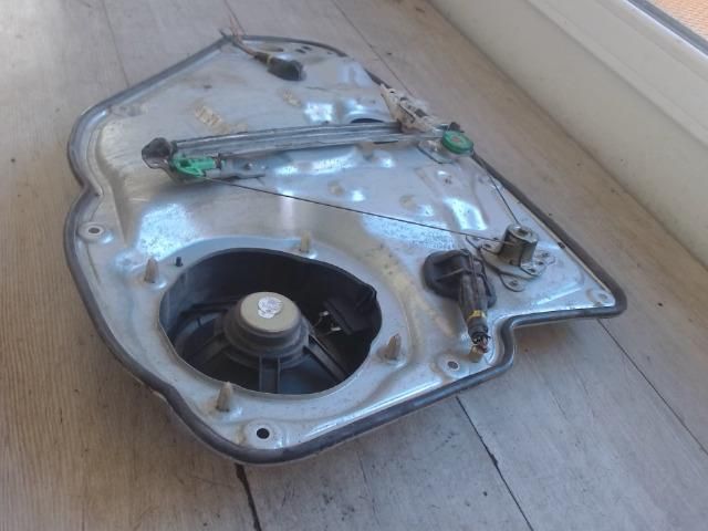 bontott FIAT STILO Jobb hátsó Ablakemelő Szerkezet (Mechanikus)