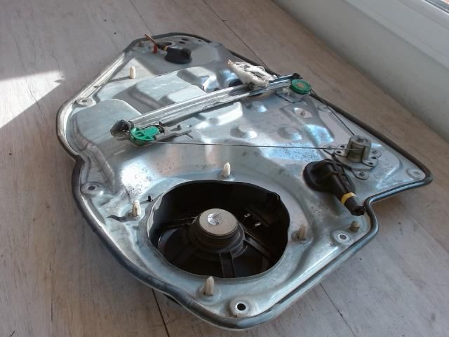 bontott FIAT STILO Jobb hátsó Ablakemelő Szerkezet (Mechanikus)