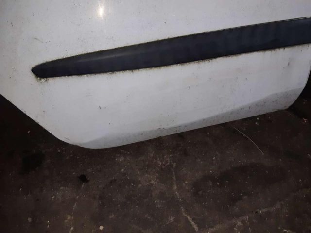 bontott FIAT STILO Jobb hátsó Ajtó (Üres lemez)