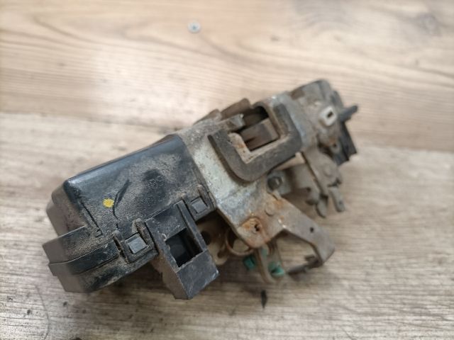 bontott FIAT STILO Jobb hátsó Ajtózár