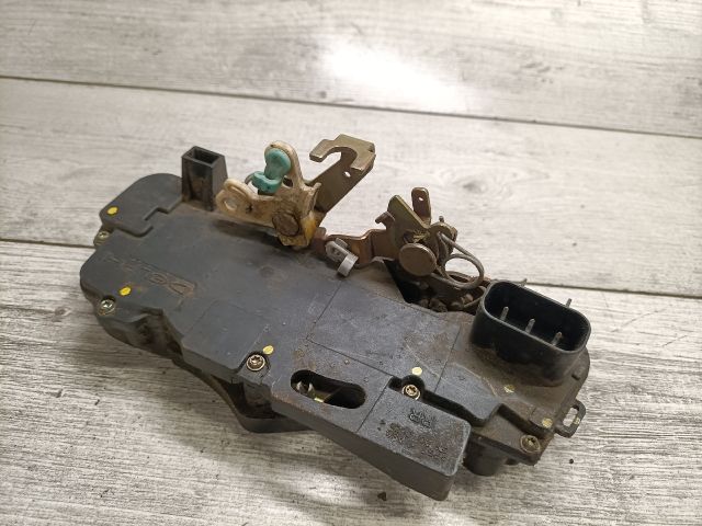 bontott FIAT STILO Jobb hátsó Ajtózár