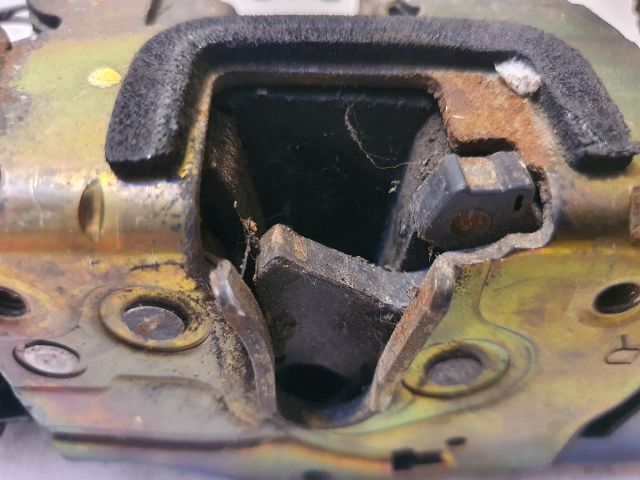 bontott FIAT STILO Jobb hátsó Ajtózár