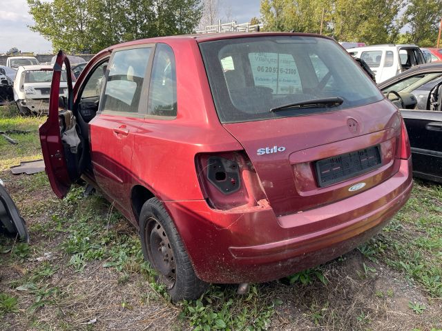 bontott FIAT STILO Jobb Küszöb