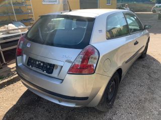 bontott FIAT STILO Kalaptartó