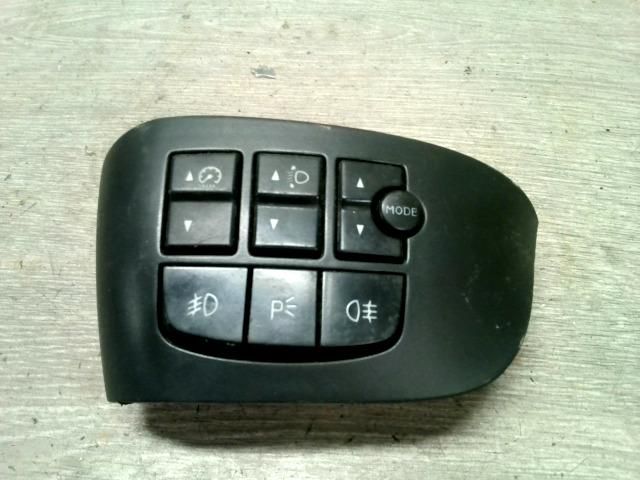 bontott FIAT STILO Kapcsoló (Magában)