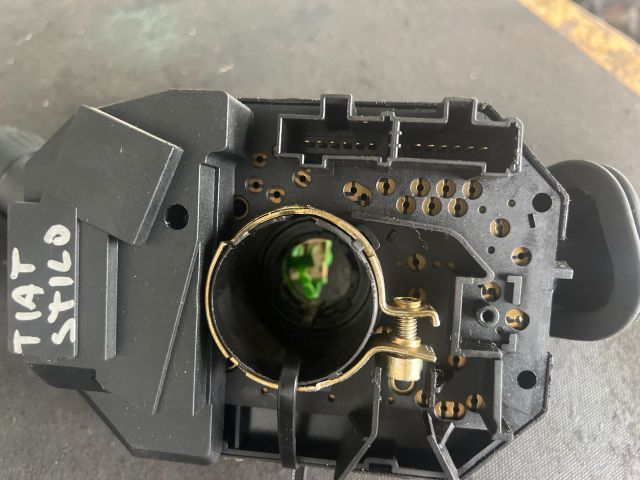 bontott FIAT STILO Komplett Kormánykapcsoló (Bajuszkapcsoló)