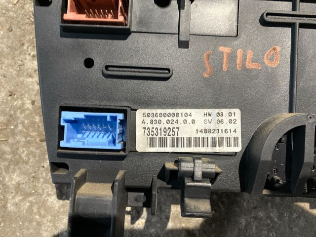 bontott FIAT STILO Középkonzol Vezérlő Panel