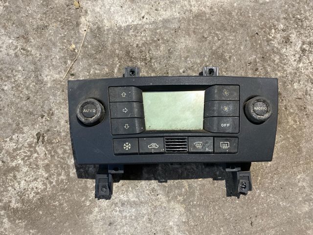 bontott FIAT STILO Középkonzol Vezérlő Panel