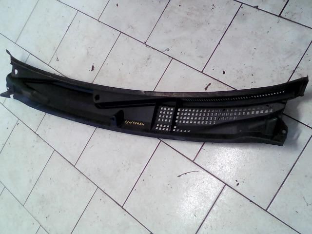 bontott FIAT STILO Levélrács