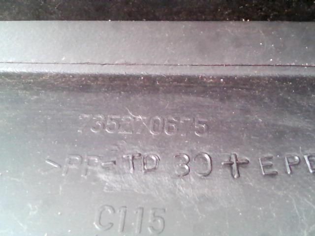 bontott FIAT STILO Levélrács