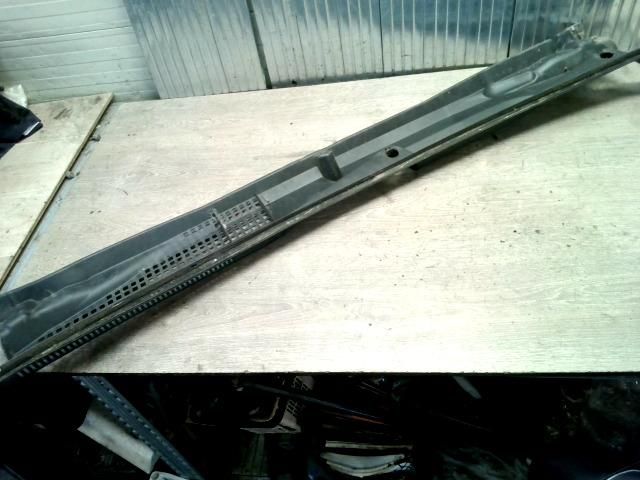 bontott FIAT STILO Levélrács