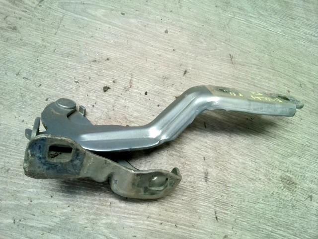 bontott FIAT STILO Motorháztető Bal Zsanér