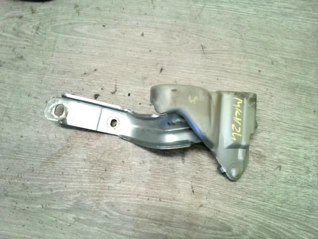 bontott FIAT STILO Motorháztető Jobb Zsanér