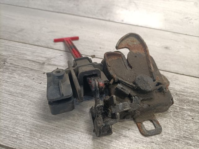 bontott FIAT STILO Motorháztető Zárszerkezet