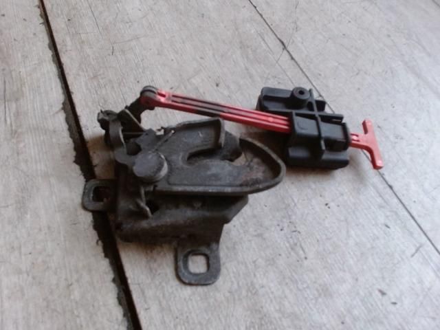 bontott FIAT STILO Motorháztető Zárszerkezet