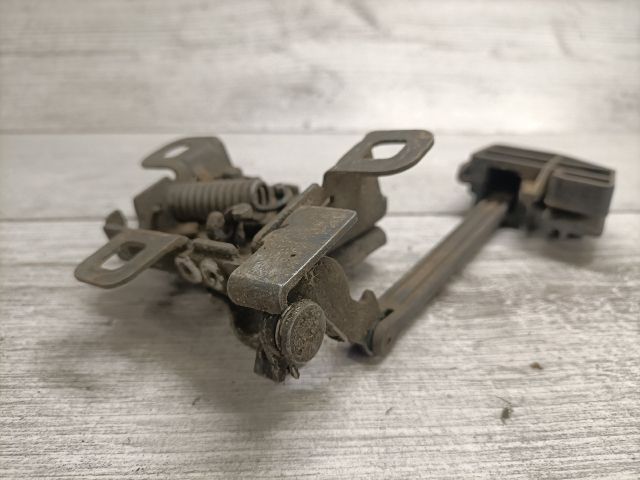 bontott FIAT STILO Motorháztető Zárszerkezet