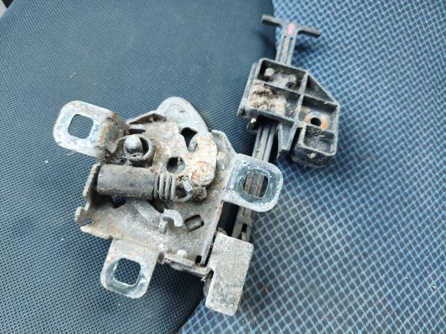 bontott FIAT STILO Motorháztető Zárszerkezet