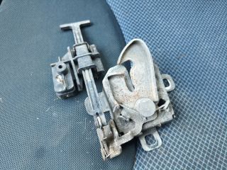 bontott FIAT STILO Motorháztető Zárszerkezet