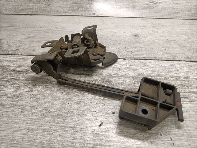 bontott FIAT STILO Motorháztető Zárszerkezet