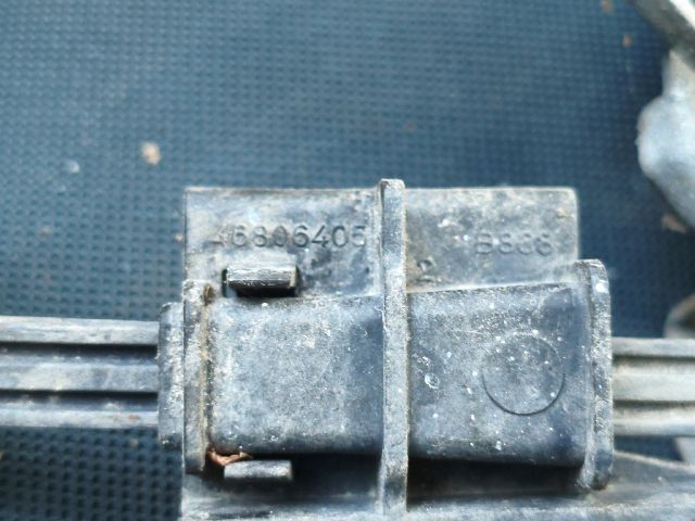 bontott FIAT STILO Motorháztető Zárszerkezet