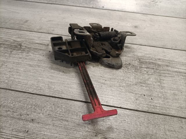 bontott FIAT STILO Motorháztető Zárszerkezet