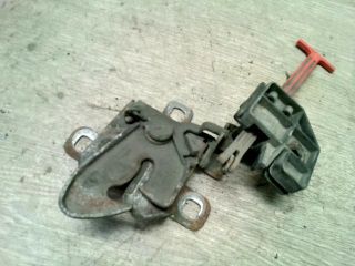 bontott FIAT STILO Motorháztető Zárszerkezet