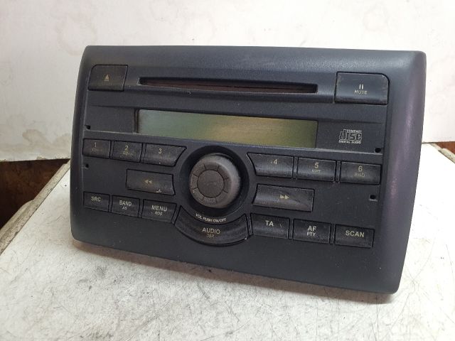 bontott FIAT STILO Rádió / CD