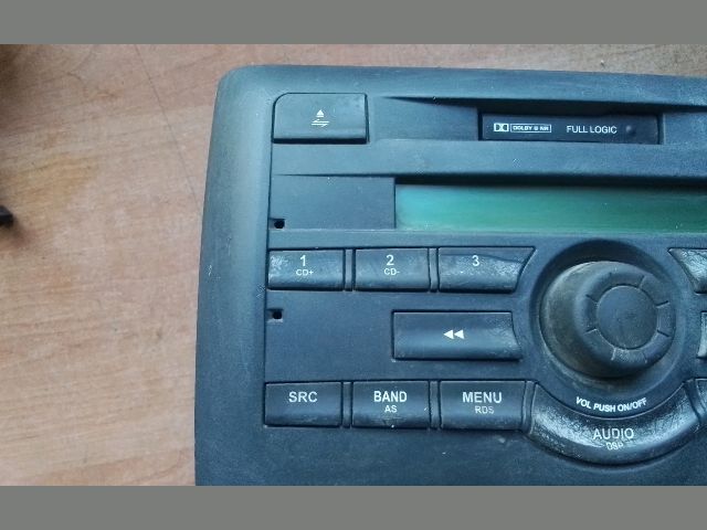bontott FIAT STILO Rádió / CD