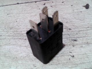 bontott FIAT STILO Relé