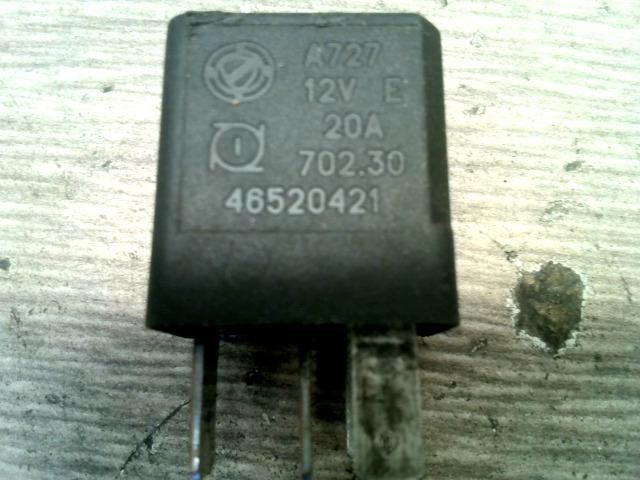 bontott FIAT STILO Relé