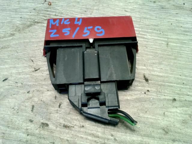 bontott FIAT STILO Vészvillogó Kapcsoló