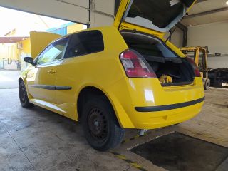 bontott FIAT STILO Vonószem