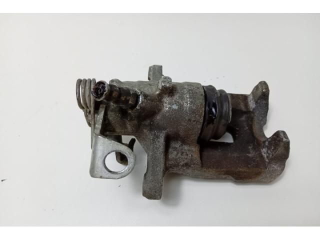 bontott FIAT TALENTO Bal első Féknyereg Munkahengerrel