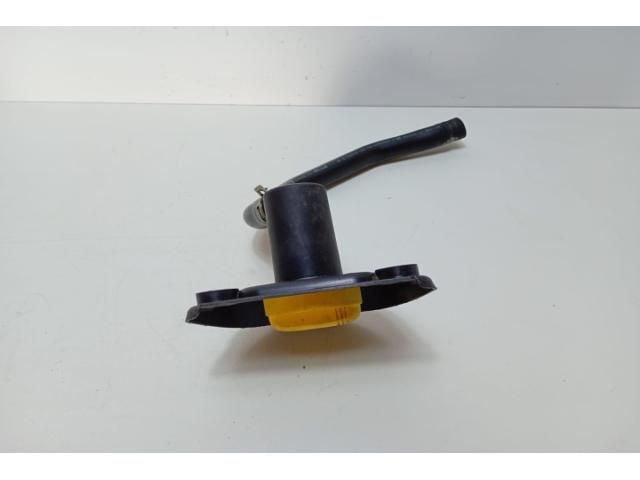 bontott FIAT TALENTO Ablakmosótartály Betöltő