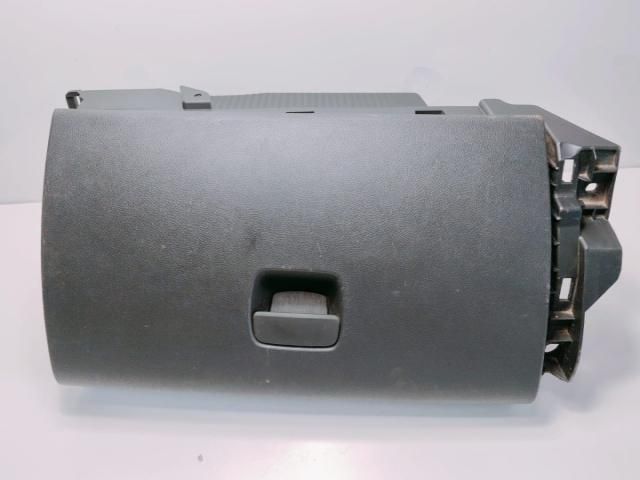 bontott FIAT TALENTO Kesztyűtartó