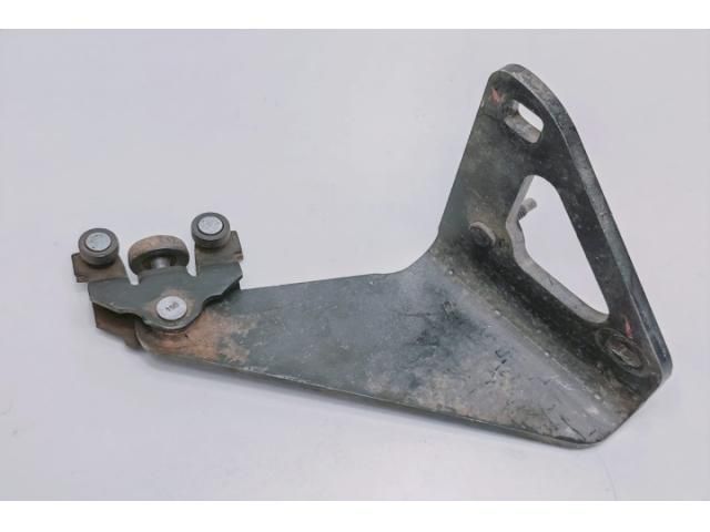 bontott FIAT TALENTO Tolóajtó Sín Görgő