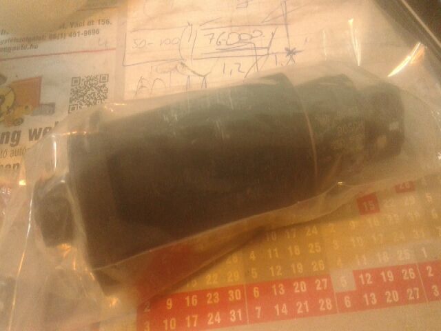 bontott FIAT TEMPRA Üzemanyag Szivattyú